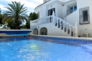 4 bedroom Villa for sale in La Zenia