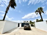 8 bedroom Villa for sale in Los Montesinos