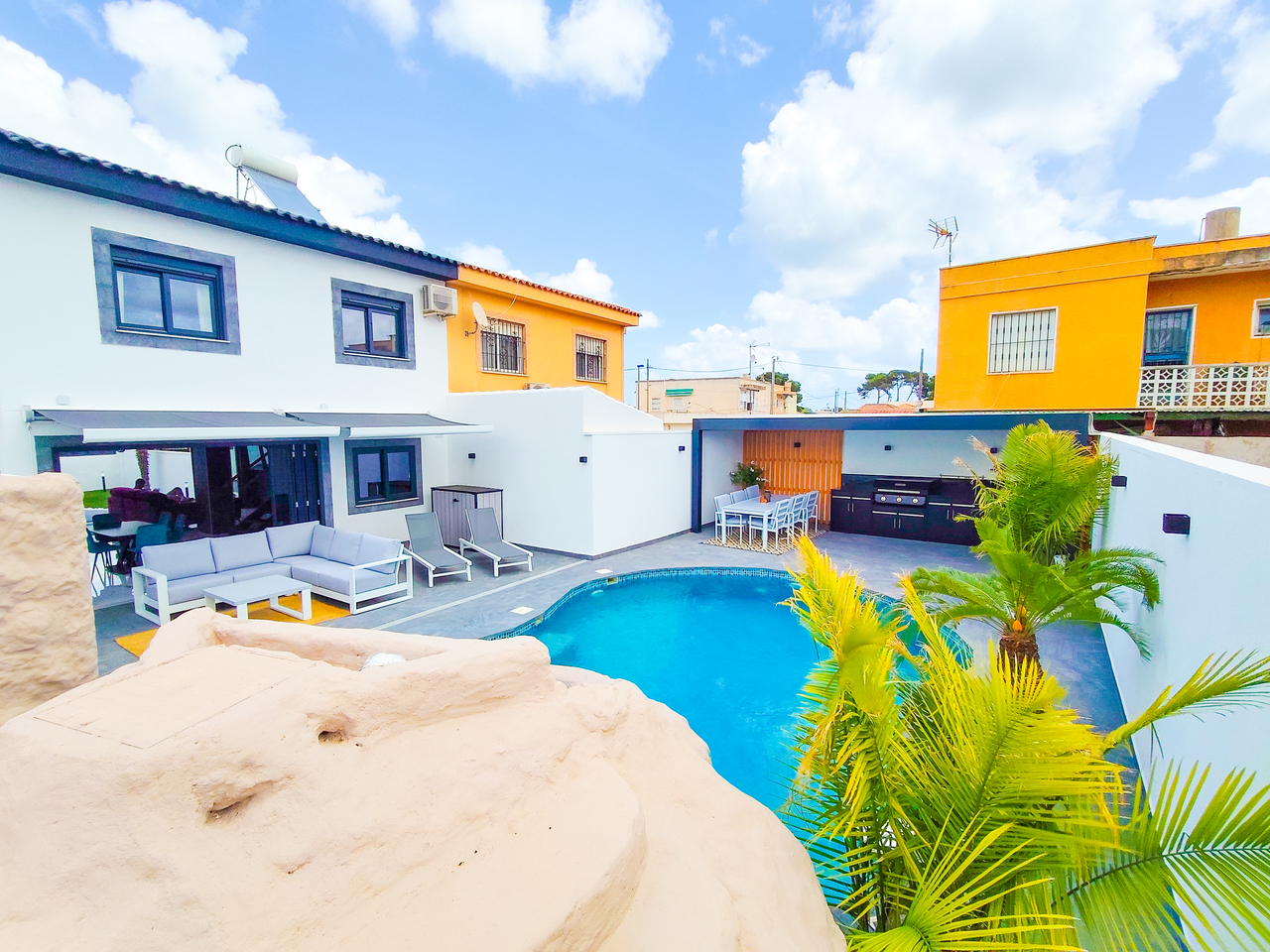 5 bedroom Townhouse for sale in Los Urrutias