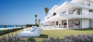 4 bedroom Apartment for sale in Estepona