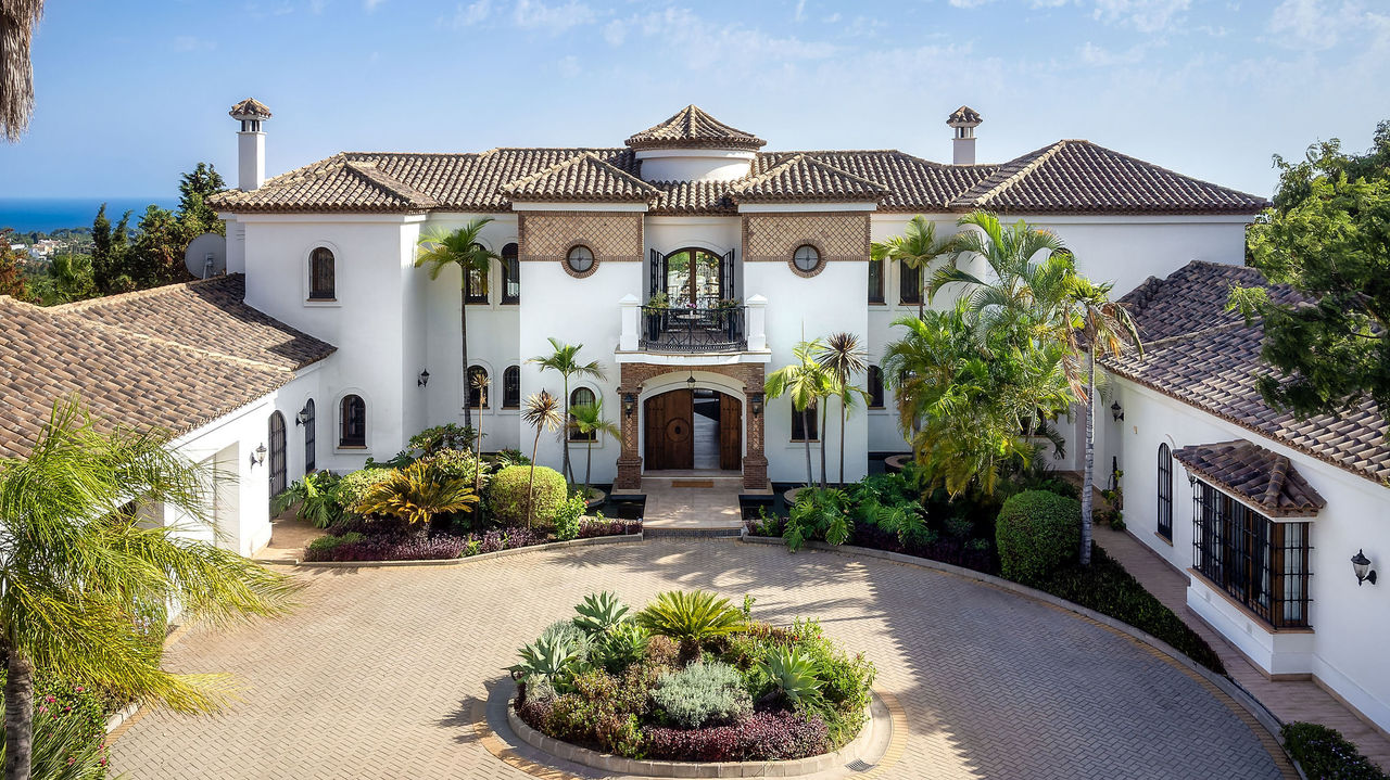 6 bedroom Villa à vendre à El Paraiso