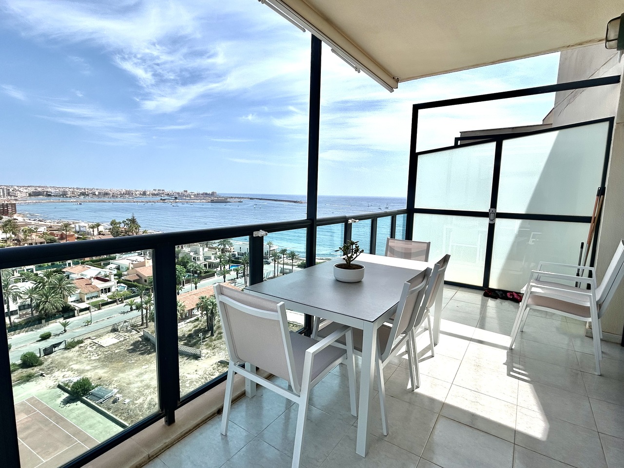 2 bedroom Penthouse for sale in Torrevieja