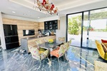 6 bedroom Villa te koop in Las Colinas Golf Resort