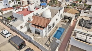 2 bedroom Villa for sale in Villamartin