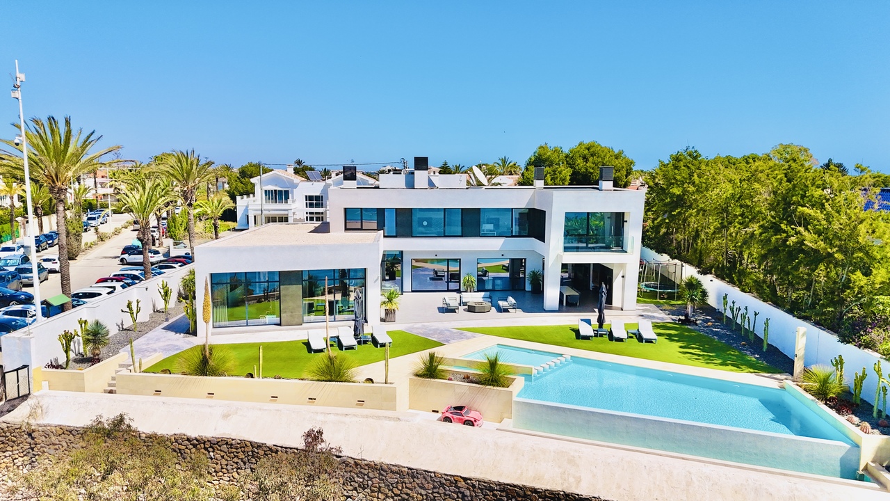 5 sovrum Villa till salu i Cabo Roig 