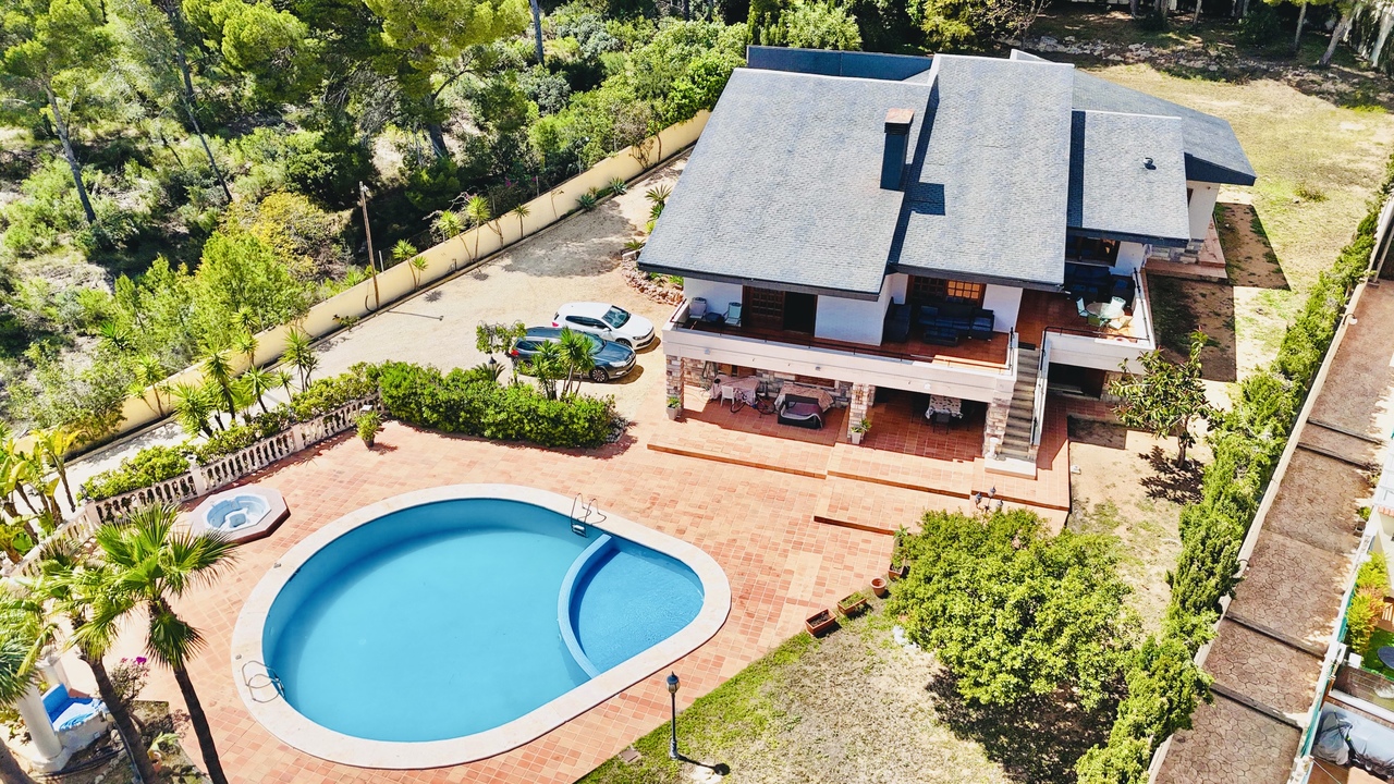 4 bedroom Villa te koop in La Nucia