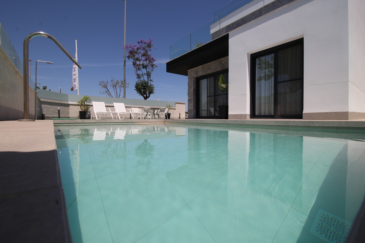 3 Bedroom Villas For Sale In Pilar