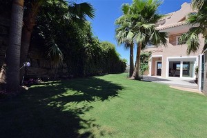 4 bedroom Townhouse for sale in Manilva