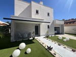 3 bedroom Villa for sale in Los Urrutias