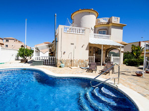 3 bedroom Villa for sale in La Zenia
