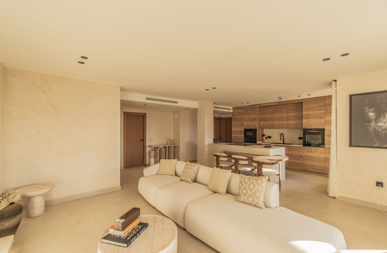 2 Bedroom Apartment For Sale In Benahavis