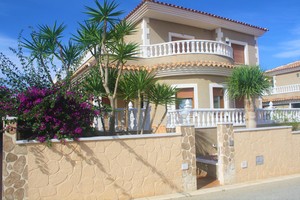 Villa for sale in Los Altos