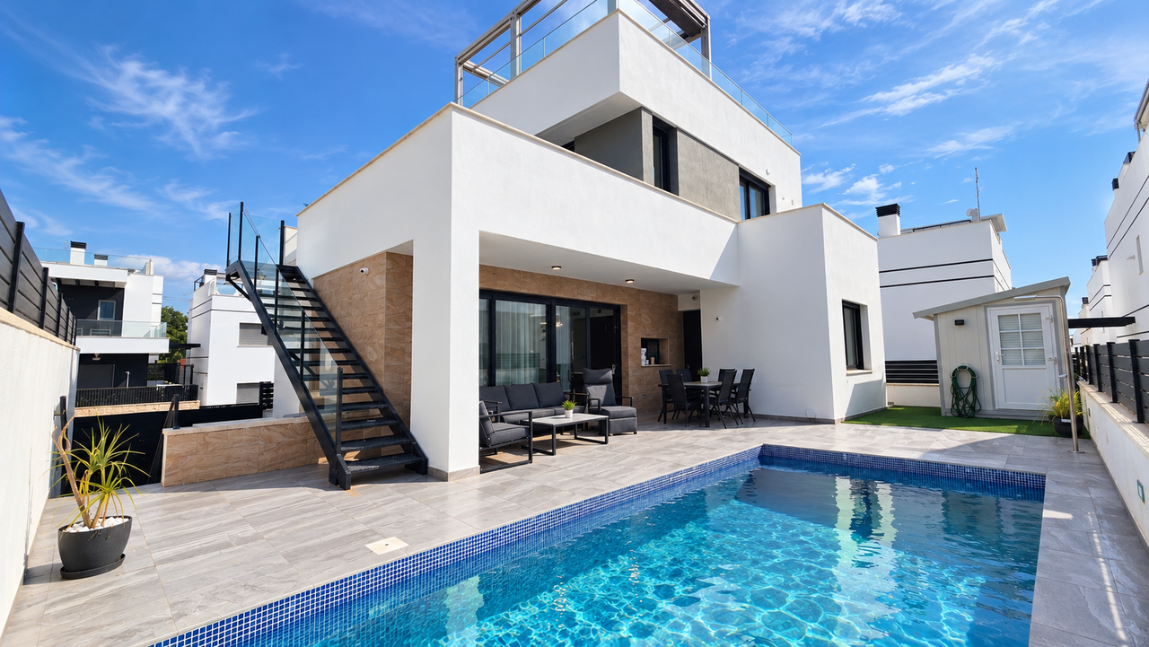 6 bedroom Villa à vendre à Villamartin