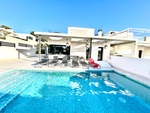 5 bedroom Villa for sale in Los Balcones