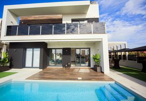 3 bedroom Villa for sale in Campoamor
