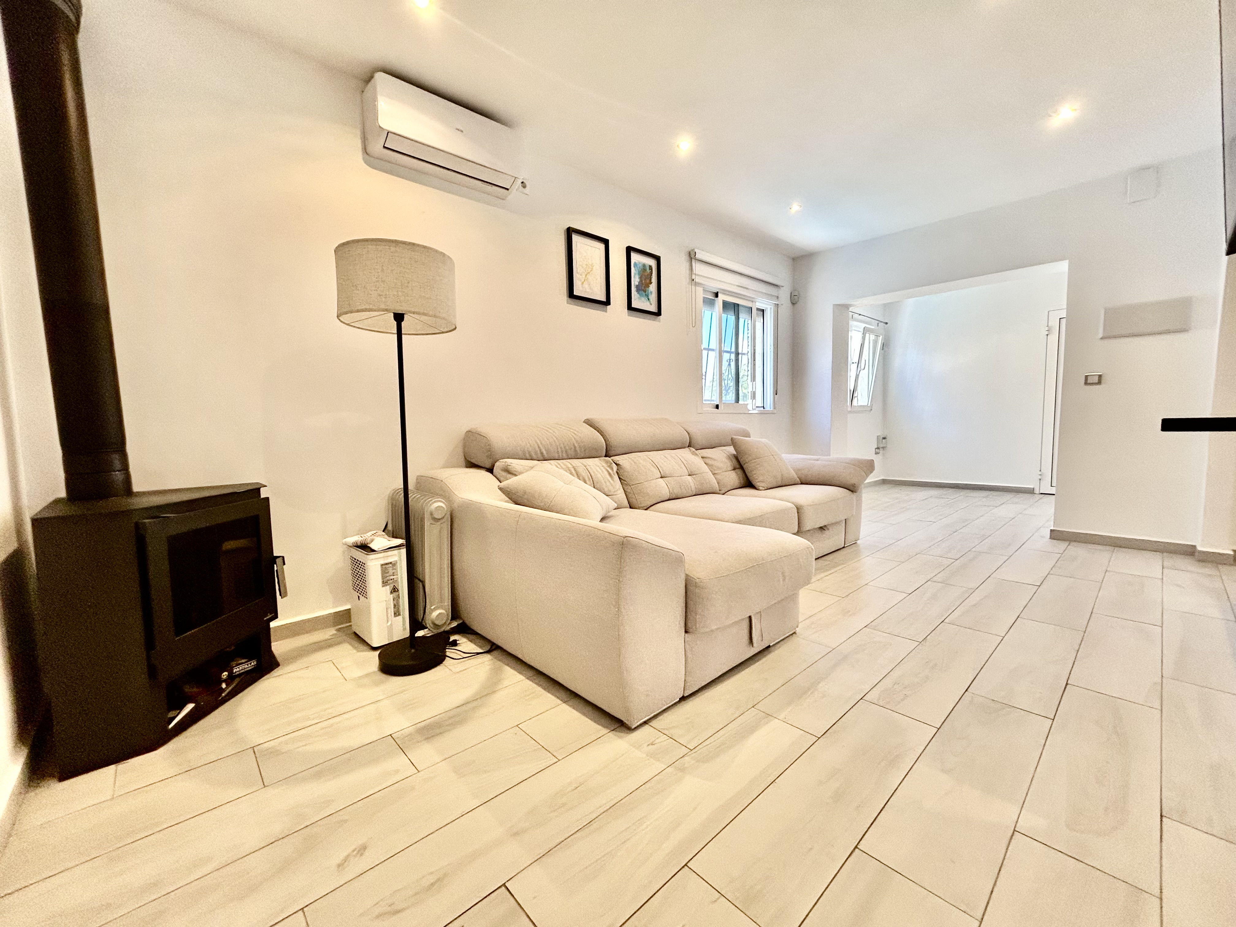 2 bedroom Villa for sale in Villamartin