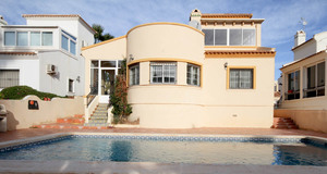 3 bedroom Villa for sale in Playa Flamenca