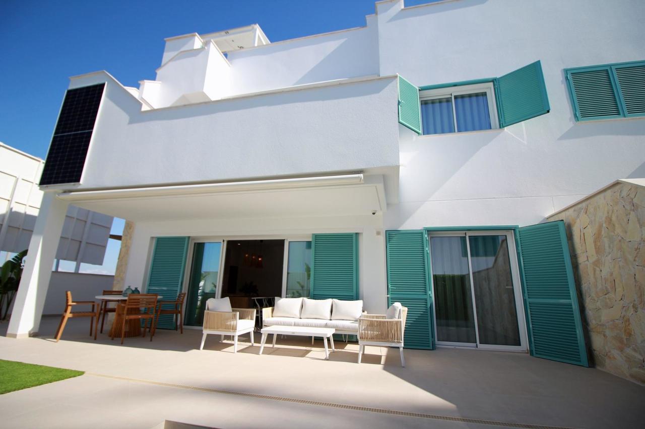 2 schlafzimmer Villa 
zum verkauf in Pilar de la Horadada