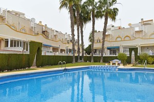 2 bedroom Townhouse for sale in La Florida