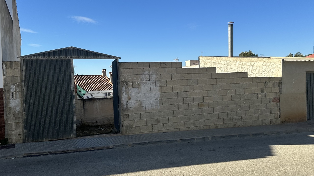Plot for sale in Benijofar