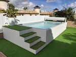 4 bedroom Villa te koop in Villamartin