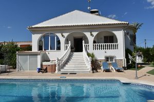 5 bedroom Villa for sale in Los Montesinos