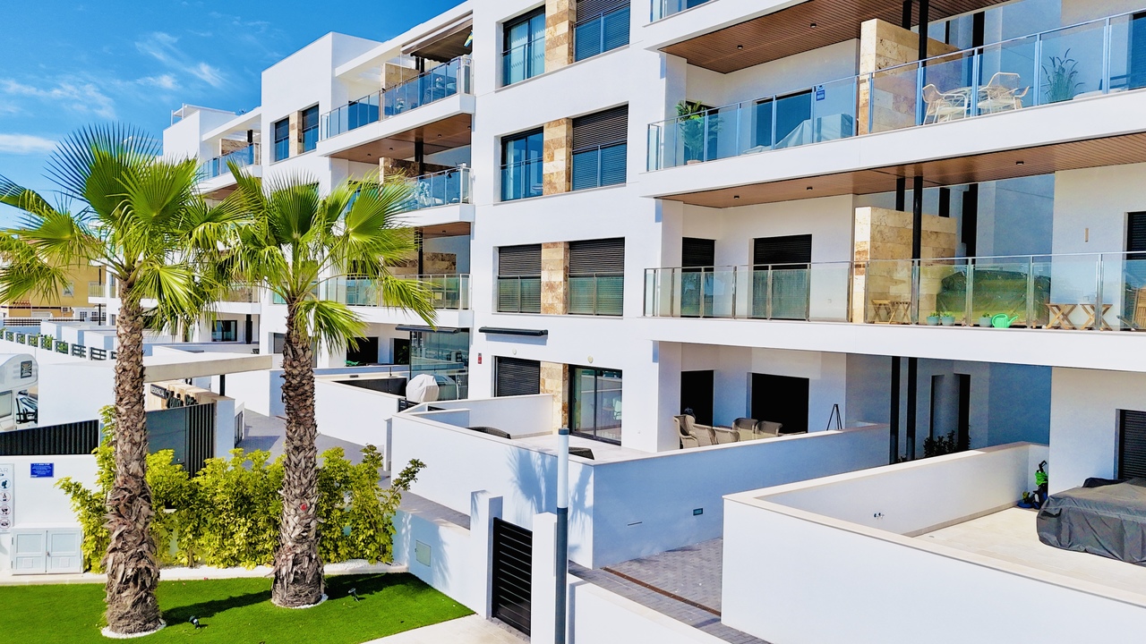 2 bedroom Penthouse for sale in Playa Flamenca