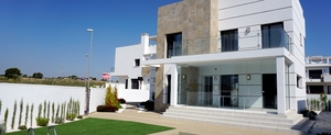 3 bedroom Villa for sale in Dona Pepa