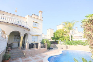 3 bedroom Townhouse for sale in Campoamor