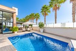 5 bedroom Villa for sale in Cabo Roig