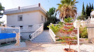 3 Bedroom 2 Bathroom Detached Villa in Villamartin