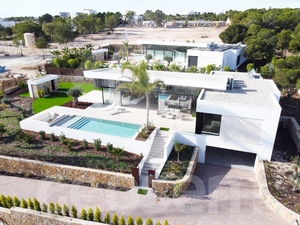 Luxury 4 Bedroom Villa for in award winning Las Colinas Golf Resort