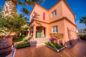 3 bedroom Villa for sale in Los Altos