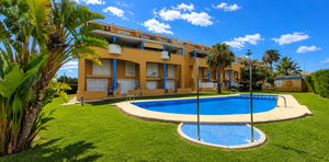 Piso de 2 dormitorios en venta en Javea