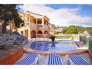Villa de 5 dormitorios en venta en Javea