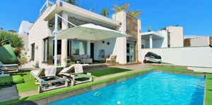 4 slaapkamers Villa te koop in Villamartin