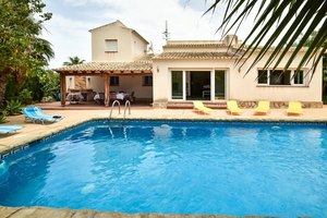 Casa de 4 dormitorios en venta en Javea