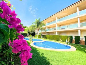 Piso de 3 dormitorios en venta en Javea