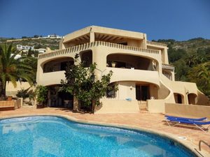8 bedroom Villa for sale in Javea