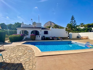 Villa met 2 slaapkamers beschikbaar voor de wintermaanden in Javea