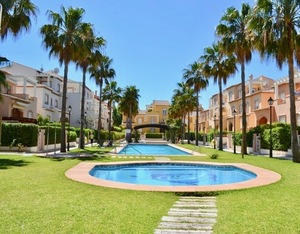 Townhouse for long term rental in Javea