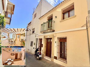 Magnifique maison de ville rénovée à vendre à Javea