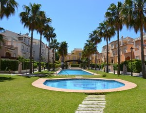Ground floor apartment for sale Javea Arenal.