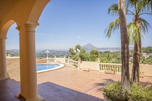 6 Slaapkamer Villa te koop in Javea