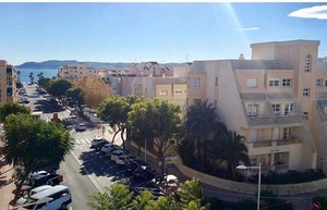 South facing top floor apartment for long term let Javea.