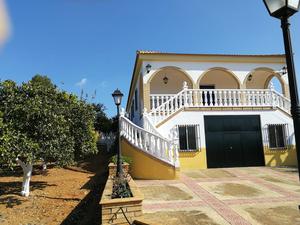 Private villa for sale in Seville