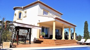 South facing villa to let long term Javea