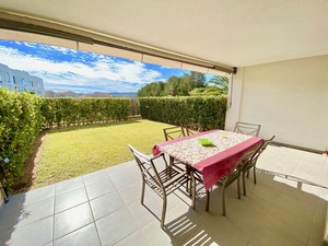 Gelijkvloers modern appartement te koop in Javea