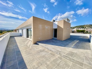 Nieuw penthouse met 3 slaapkamers te koop in Javea