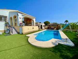 Villa con preciosas vistas en venta en Javea